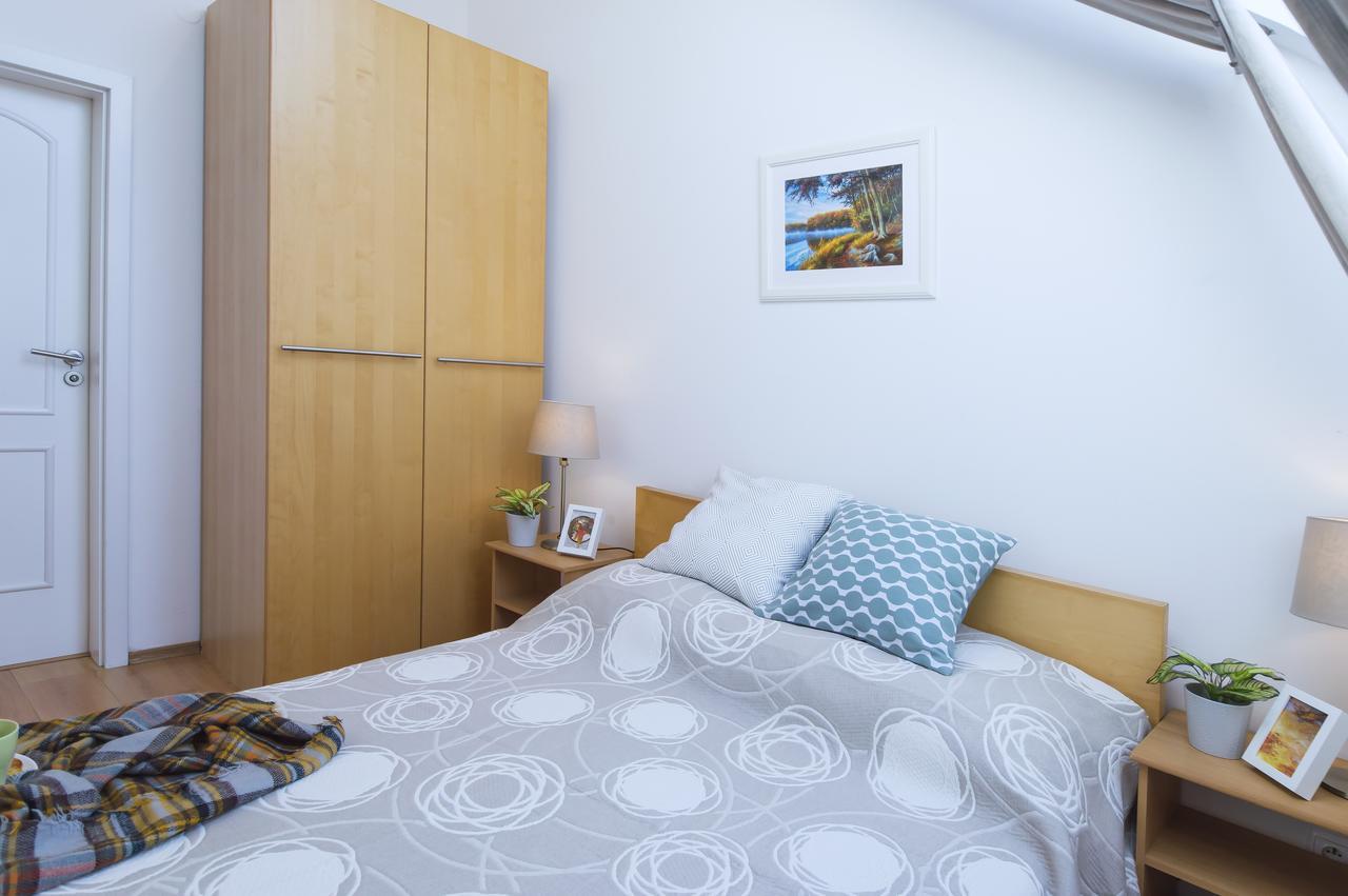 Modern Apartments Opatovicka Прага Екстериор снимка