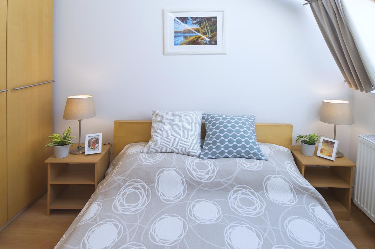 Modern Apartments Opatovicka Прага Екстериор снимка
