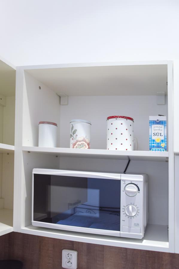 Modern Apartments Opatovicka Прага Екстериор снимка