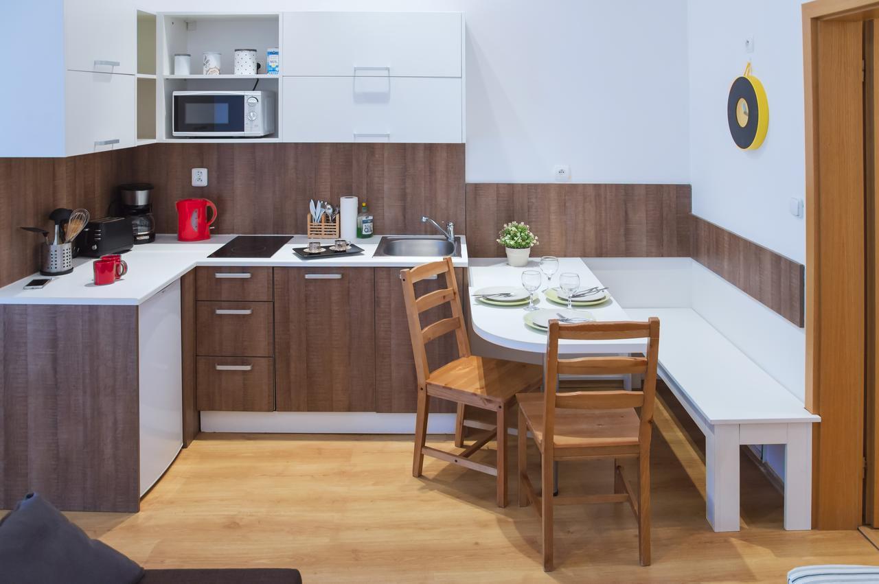Modern Apartments Opatovicka Прага Екстериор снимка